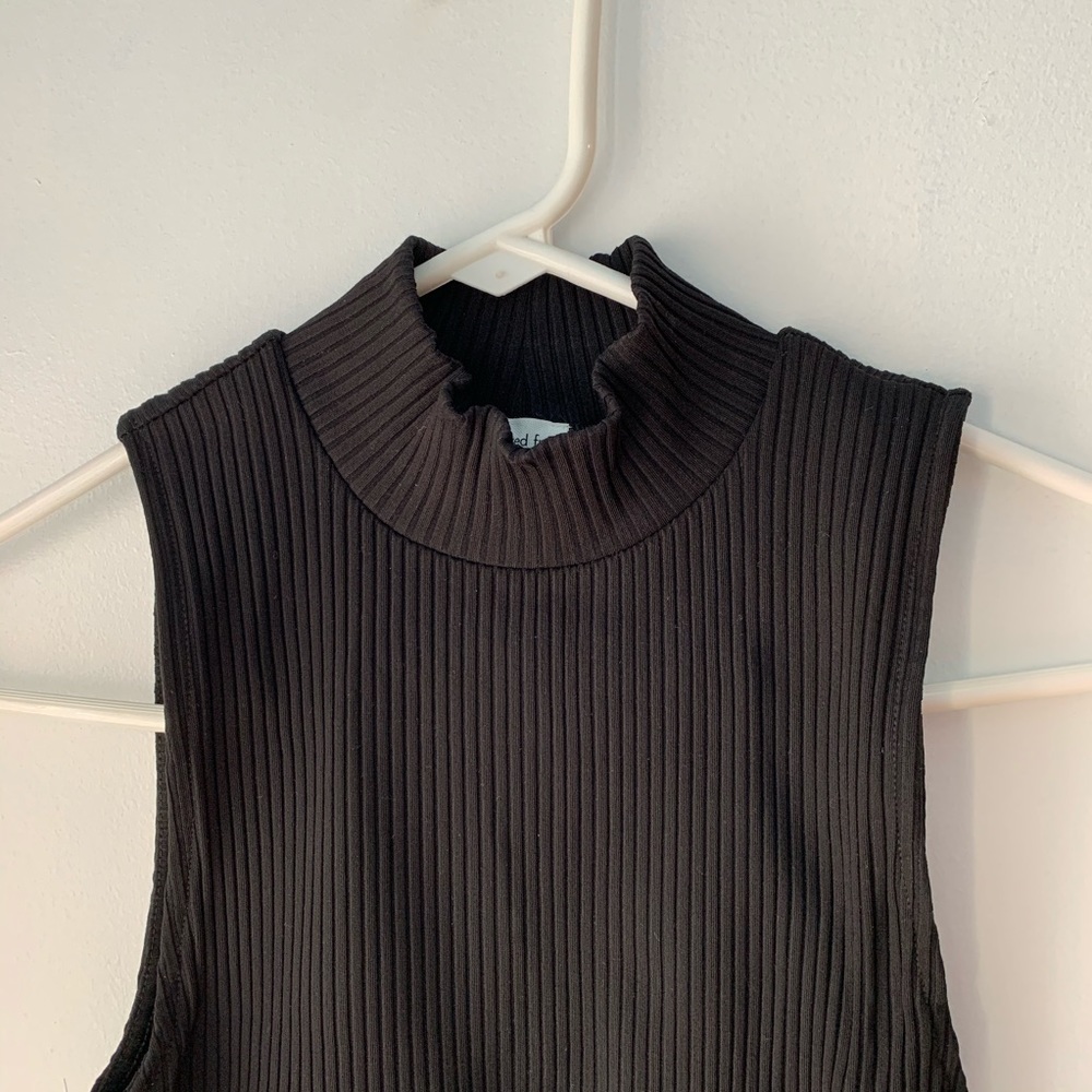 aritzia wilfred ribbed sleeveless top NWT